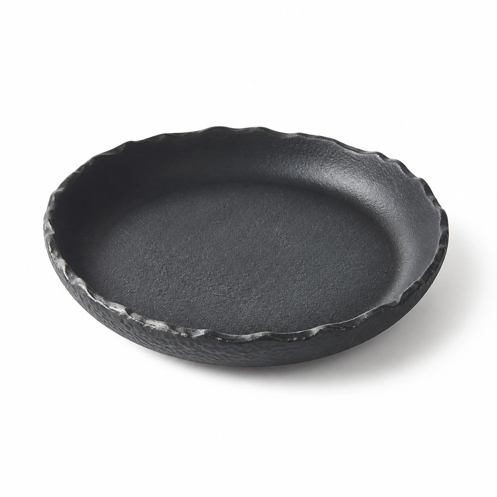 Assiette Halo Onyx - Packshot 3/4 fond blanc