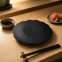 Assiette Petale Onyx - Bar sushi japonais zen bois cypres