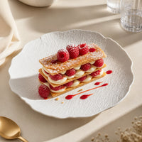 Assiette Petale Albatre - Mille-feuille vanille framboises